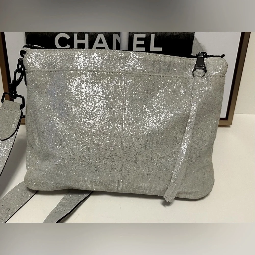 Aimee Kestenberg Leather Silver crossbody shoulder bag  New - Picture 2 of 12